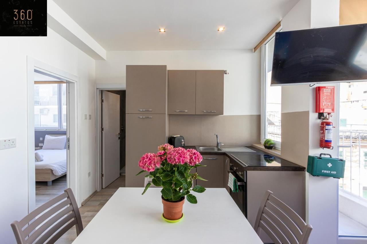Apartment Paceville Apts - Distant Views From - Wifi & Ac By 360 Estates Saint Julian's